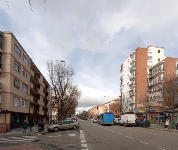 Piso en Venta en De Daroca en Ventas