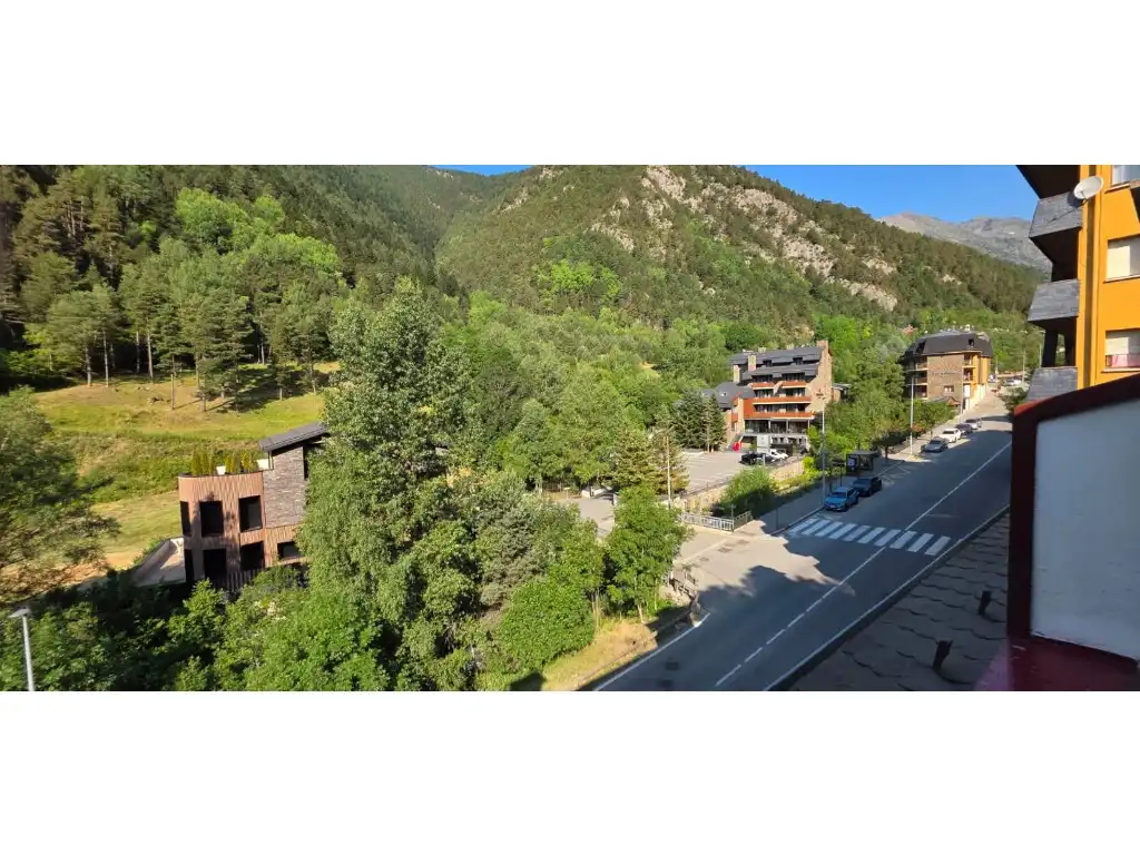 Vista exterior de Apartament en venda en La Massana