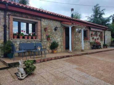Villa zum Verkauf in Aldea la Peruyera