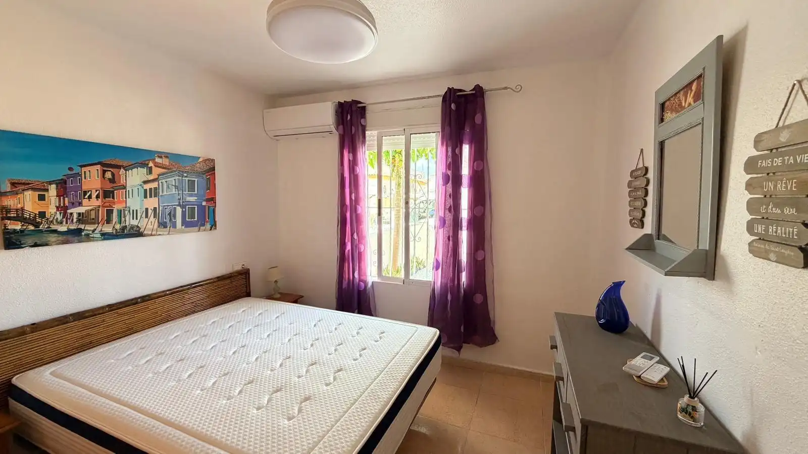 Schlafzimmer von Erdgeschoss zur Miete in Orihuela mit Klimaanlage, Heizung und Terrasse