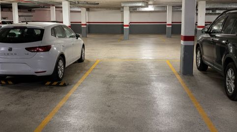 Venta plaza de pk amplia coche grande + 2 motos  zon Centro Esplugues de Llobregat
