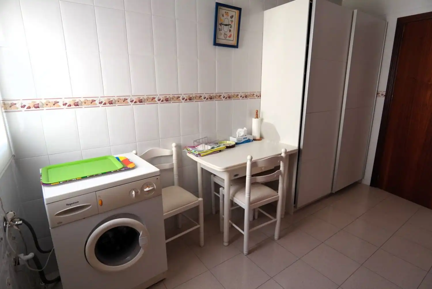 Kitchen of Flat for sale in Sanlúcar de Barrameda  with Air Conditioner, Terrace and Storage room