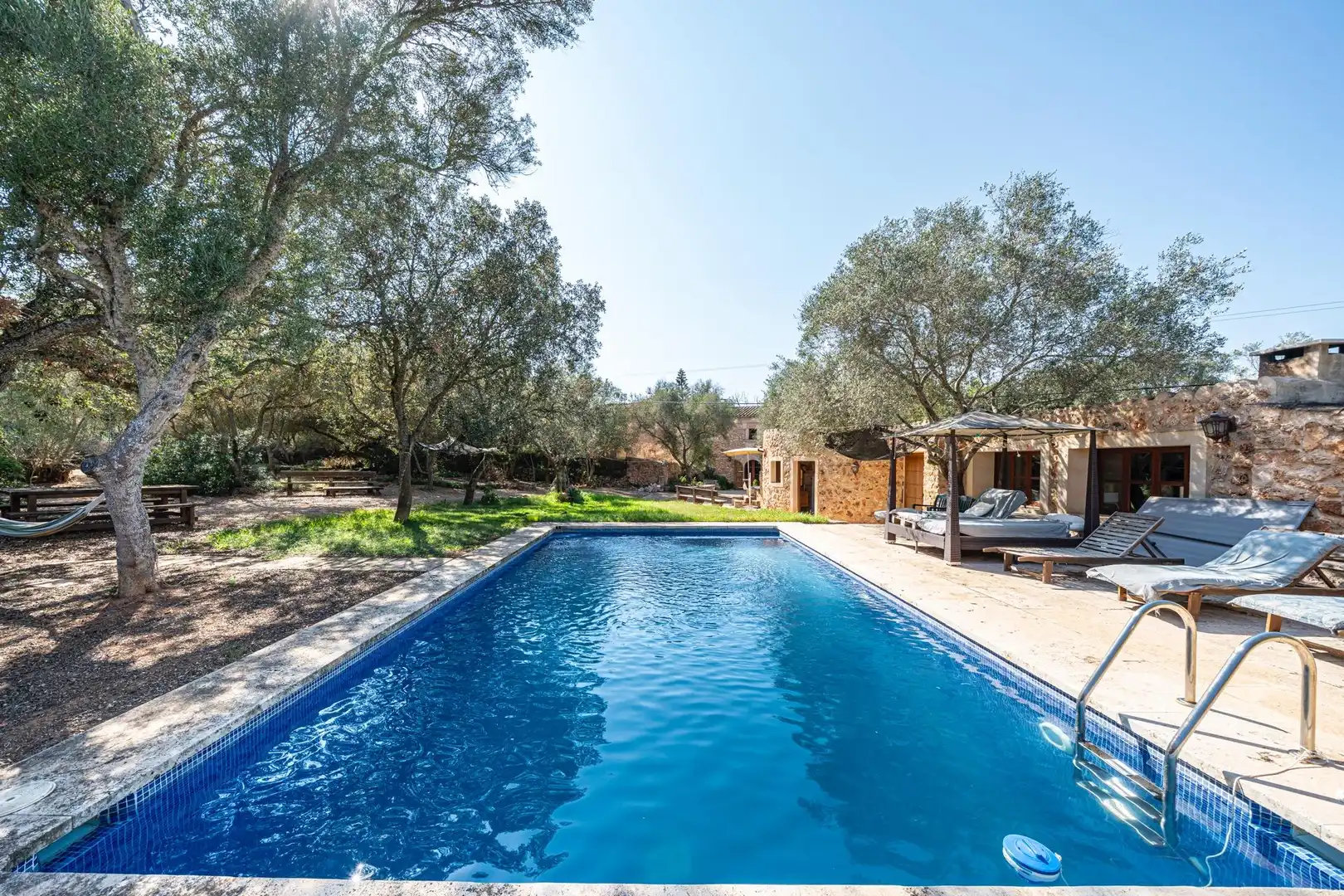 Piscina de Casa adosada en venta en Campos con Aire acondicionado, Calefacción y Jardín privado