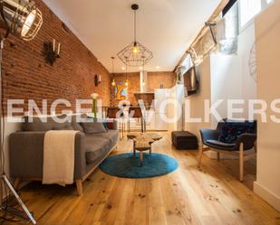 Sala d'estar de Apartament en venda en  Madrid Capital amb Aire condicionat i Calefacció
