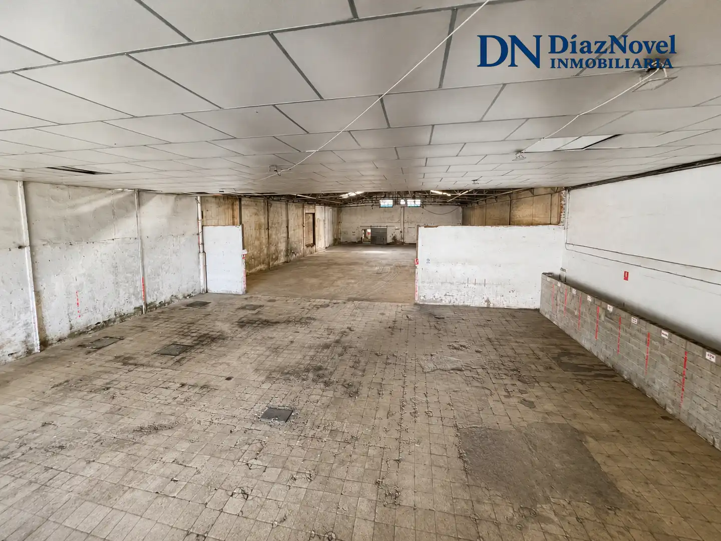 Nave industrial de alquiler en Málaga con Alarma