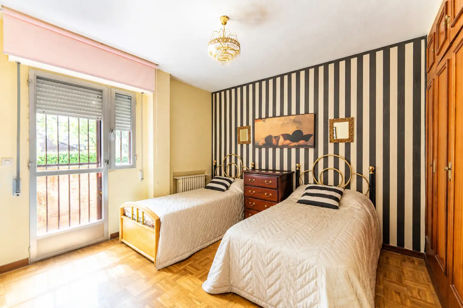 Habitación de Planta baja en venta en Torrelodones con Calefacción, Jardín privado y Parquet