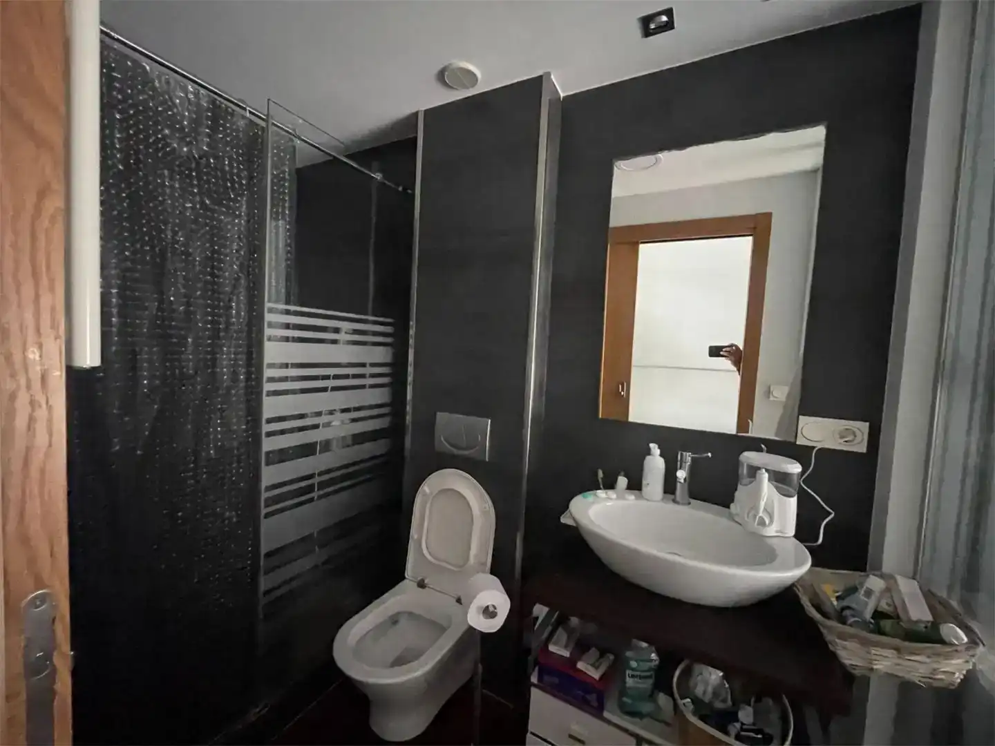 Badezimmer von Dachboden zum Verkauf in Oliva mit Balkon