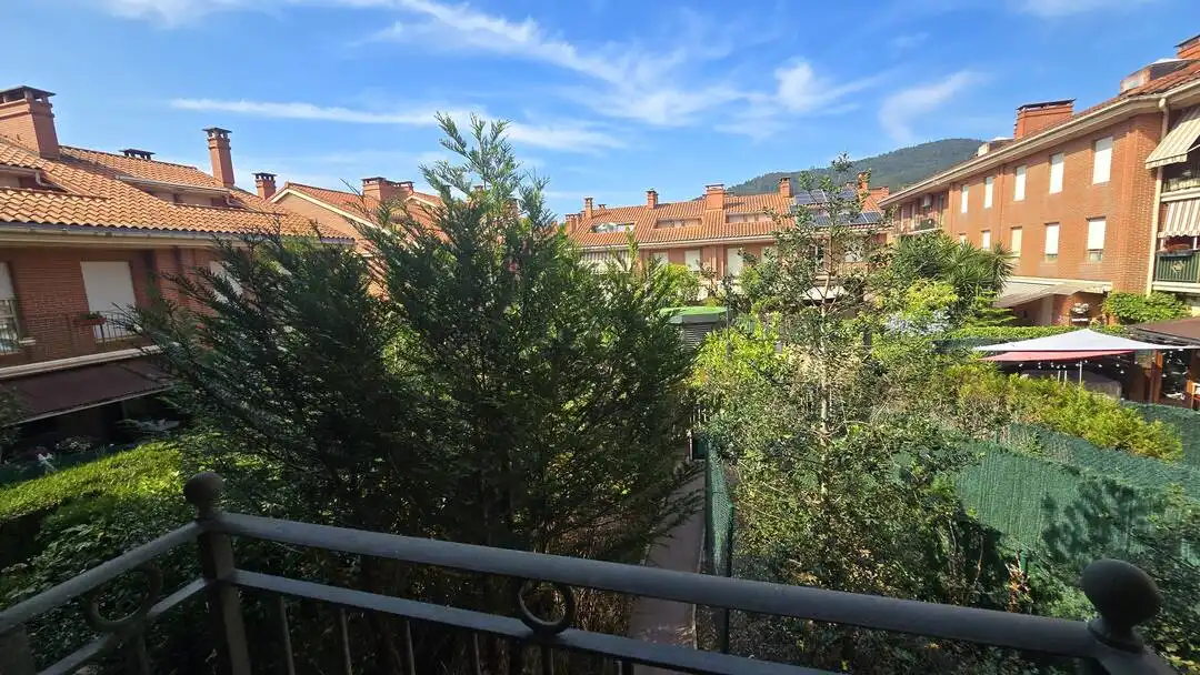 Vista exterior de Pis de lloguer en Orio amb Calefacció