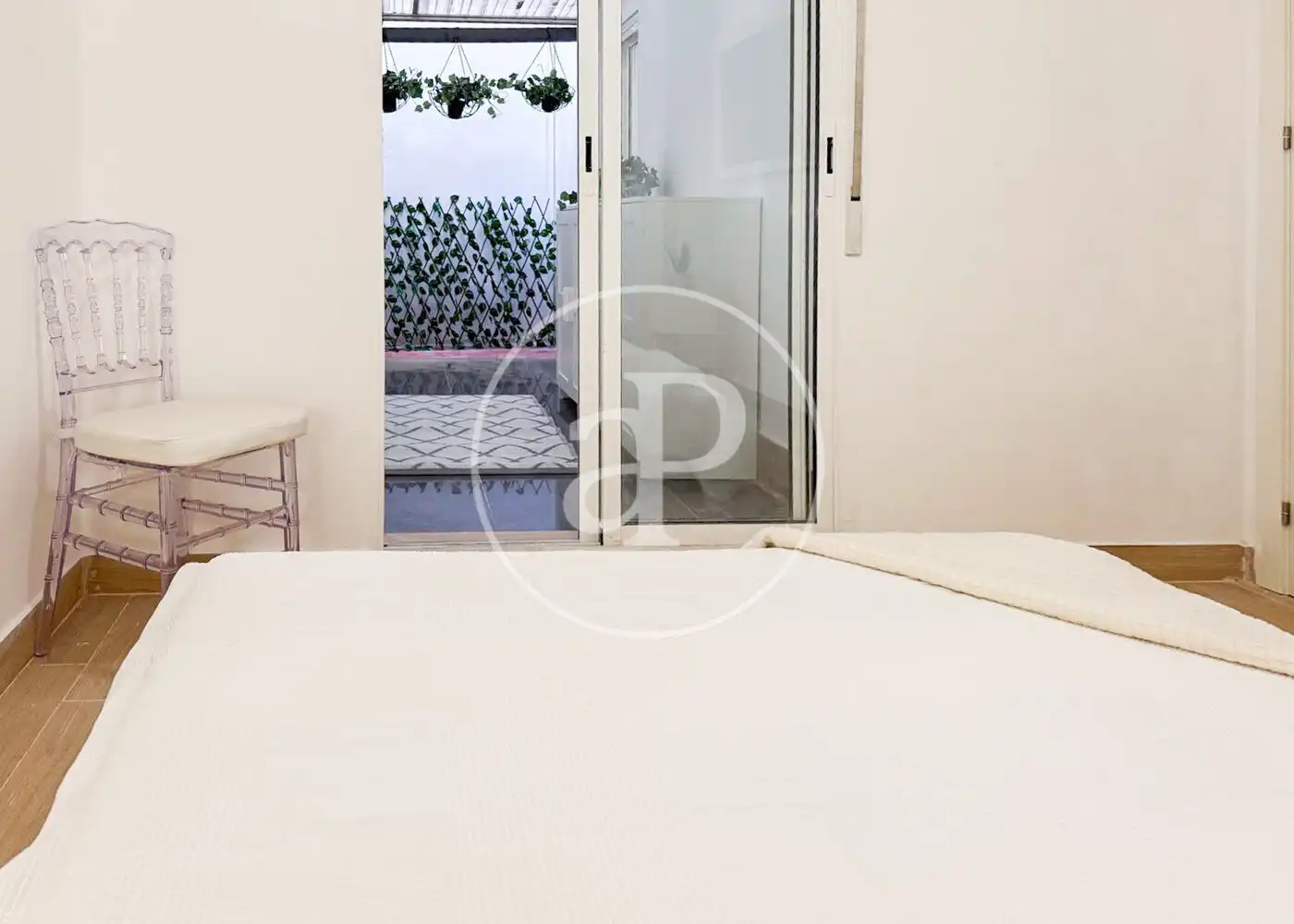 Bedroom of Flat for sale in Valencia  with Air Conditioner, Heating and Terrace