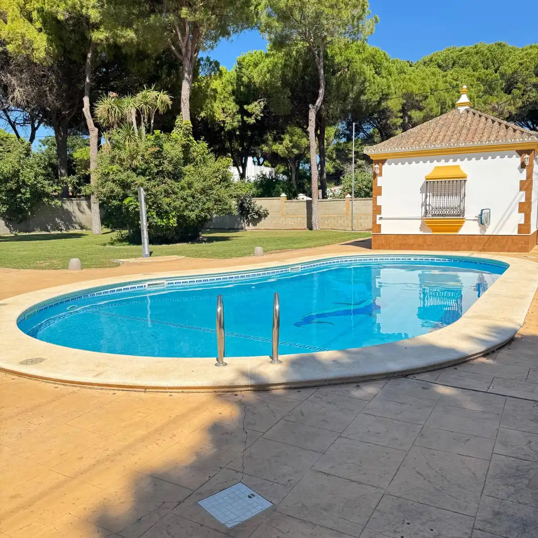 Detached house with pool for sale in Las Lagunas - Campano, imagen 2