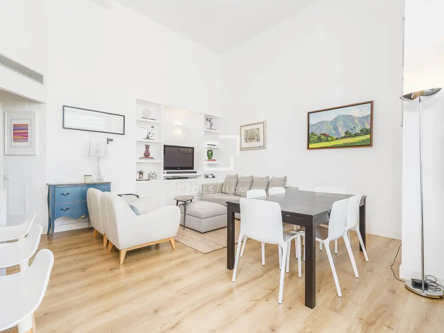 Living room of Flat for sale in Barcelona  with Air Conditioner, Private garden and Terrace