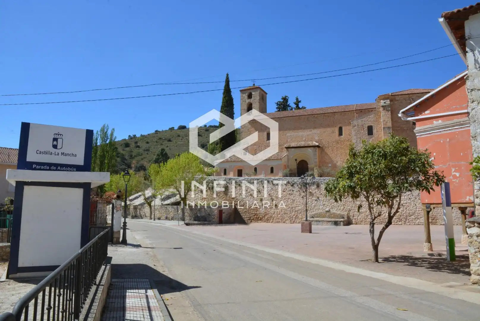 Vista exterior de Casa o xalet en venda en Moratilla de los Meleros amb Traster i Balcó