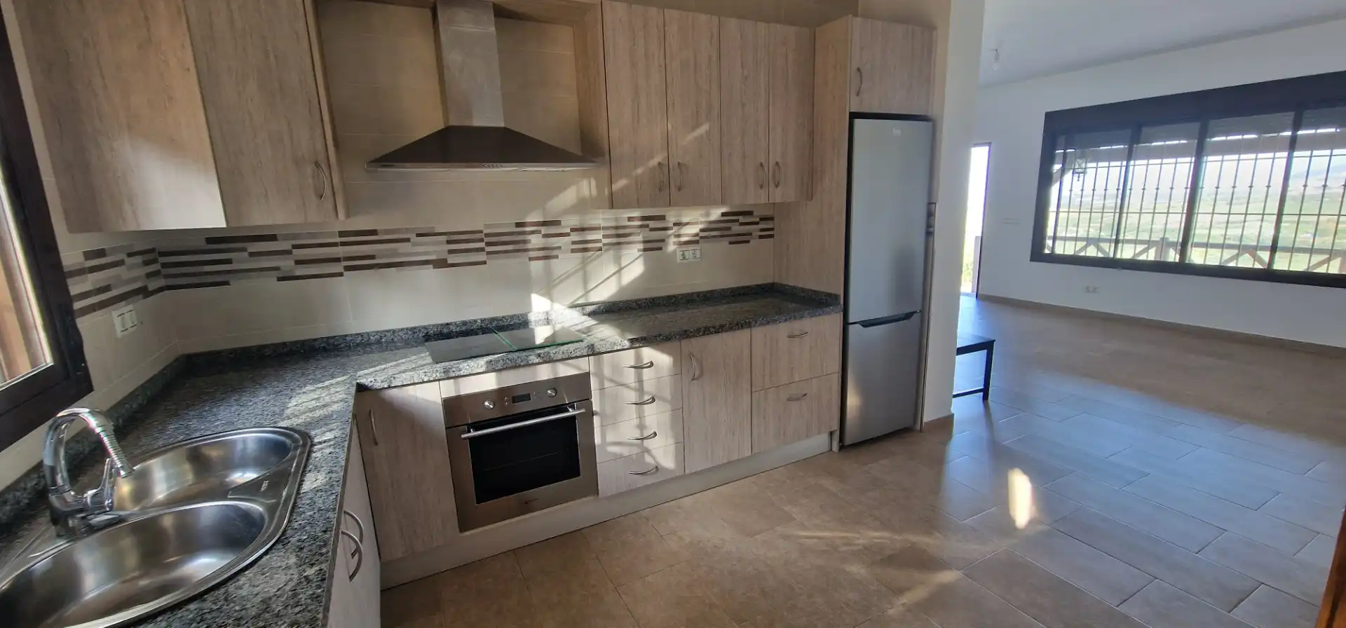 Cuina de Finca rústica en venda en Alhaurín de la Torre amb Jardí privat i Terrassa