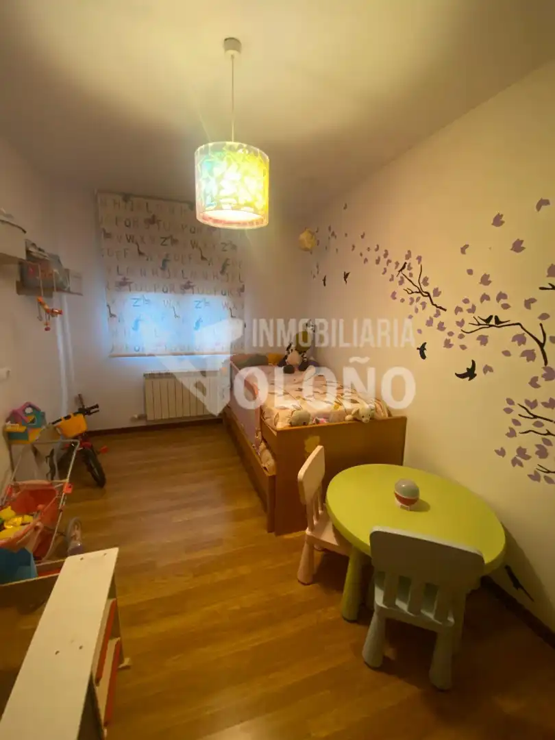 Piso en venta en Calle Luis Cernuda, 38, Haro