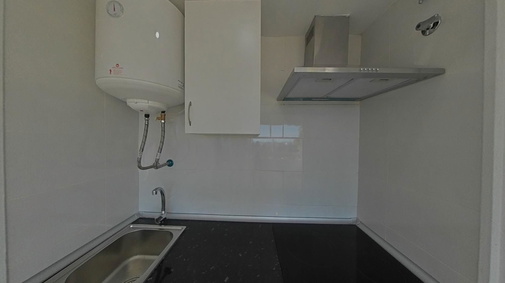 Cocina de Piso en venta en  Madrid Capital