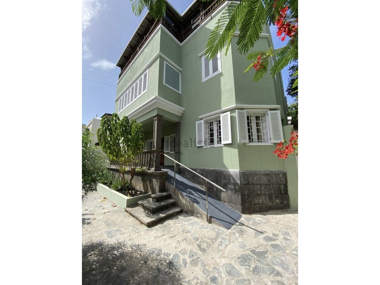 Oficina de alquiler en Domingo Rivero , 7, Ciudad Jardín, Centro