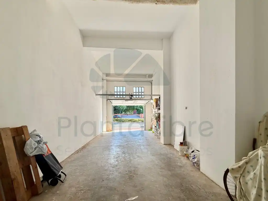 Local comercial en venta en Calle Maria Teresa Gil Garate