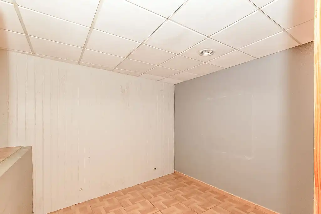 Piso en venta en C/ Gregorio Gutierrez, Miller