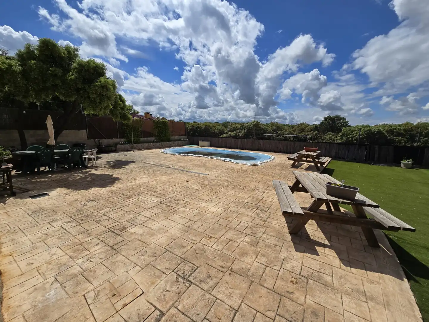 Piscina de Casa o xalet en venda en Chiloeches amb Calefacció, Jardí privat i Piscina