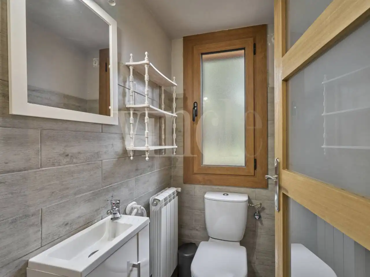 Bany de Casa o xalet en venda en Fontanals de Cerdanya amb Calefacció, Jardí privat i Parquet