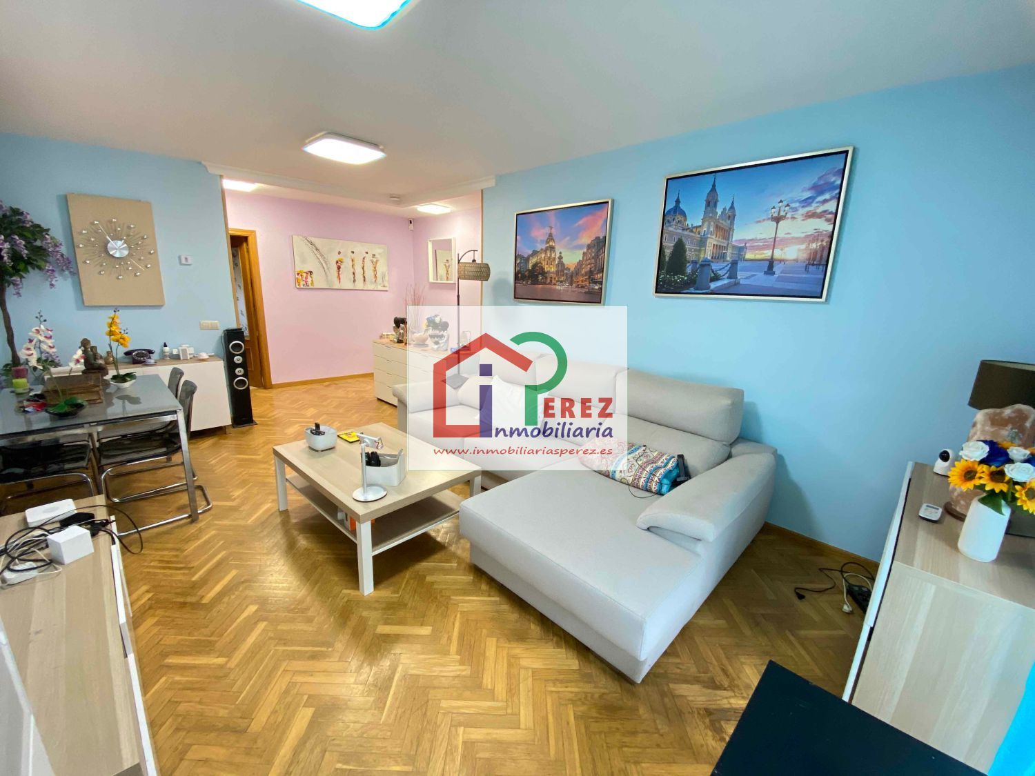 Living room of Flat for sale in Humanes de Madrid  with Air Conditioner, Heating and Storage room