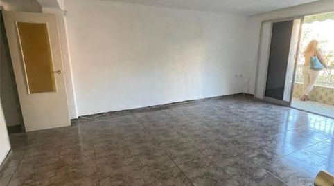 Foto 2 de Piso en venta en Carrer Nou D'octubre, 7, Avenida de la Paz, Xirivella