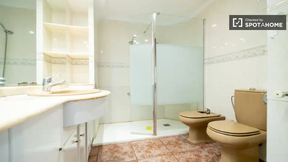 Wohnung mit Terrasse zur Miete in Quatre Carreres, imagen 19