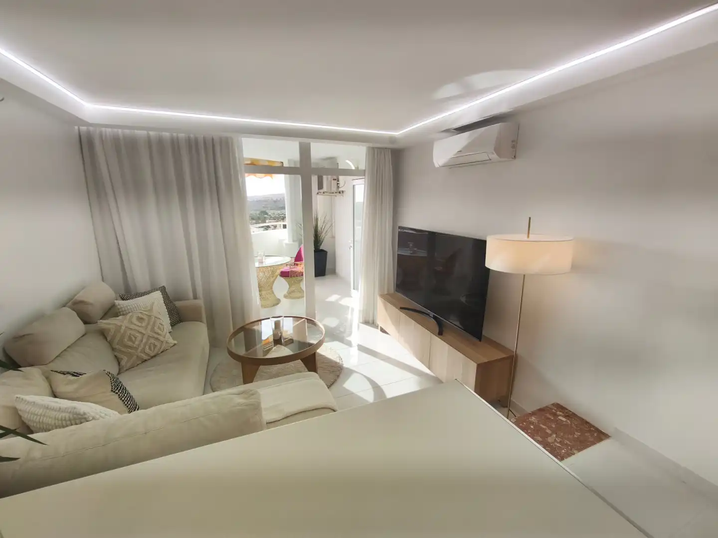 Sala d'estar de Pis en venda en San Bartolomé de Tirajana amb Aire condicionat, Terrassa i Traster
