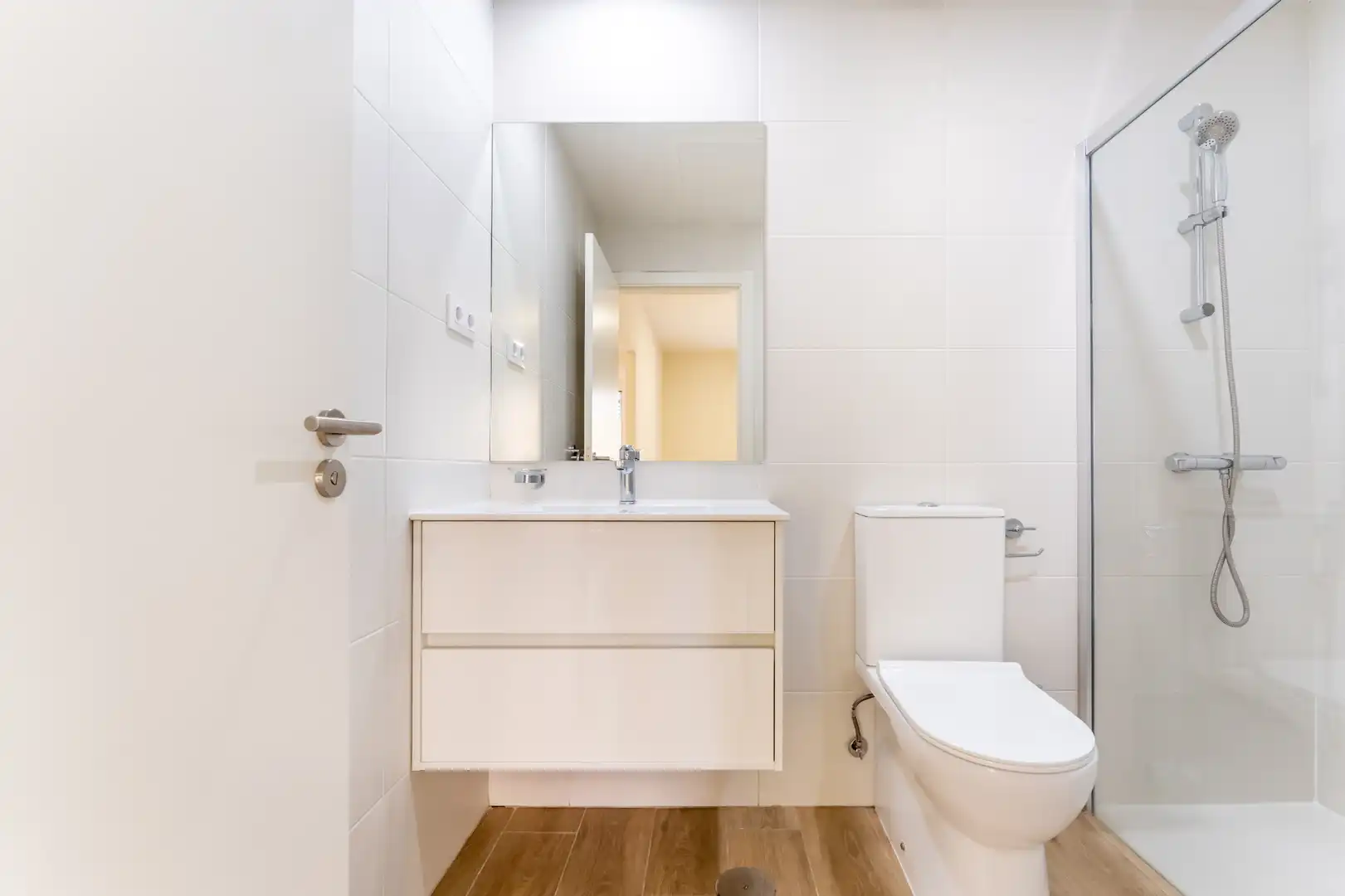 Flat for rent in Calle de Juan Ignacio Luca de Tena, 28, Salvador