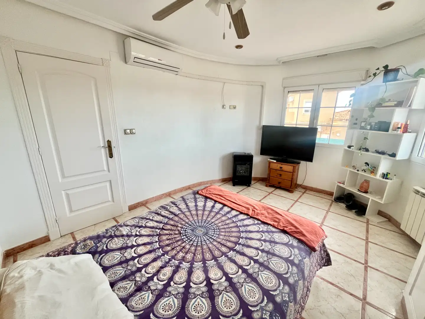 Habitación de Casa o chalet en venta en Torrevieja con Aire acondicionado, Calefacción y Jardín privado