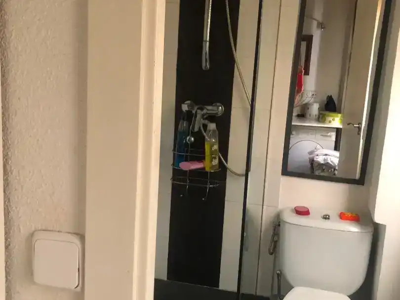 Bany de Pis en venda en  Madrid Capital amb Terrassa i Balcó