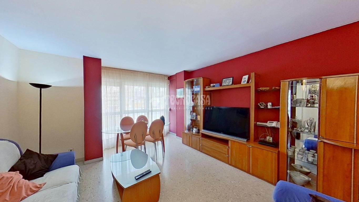 Sala d'estar de Pis en venda en Manresa amb Aire condicionat i Calefacció