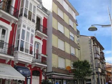 Flat for sale in C/ Manzanedo