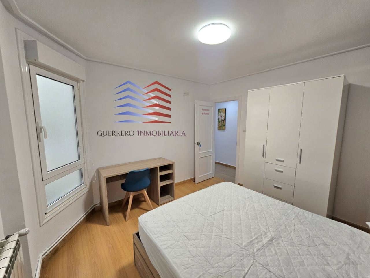 Bedroom of Flat to rent in Ourense Capital   with Heating, Parquet flooring and Furnished