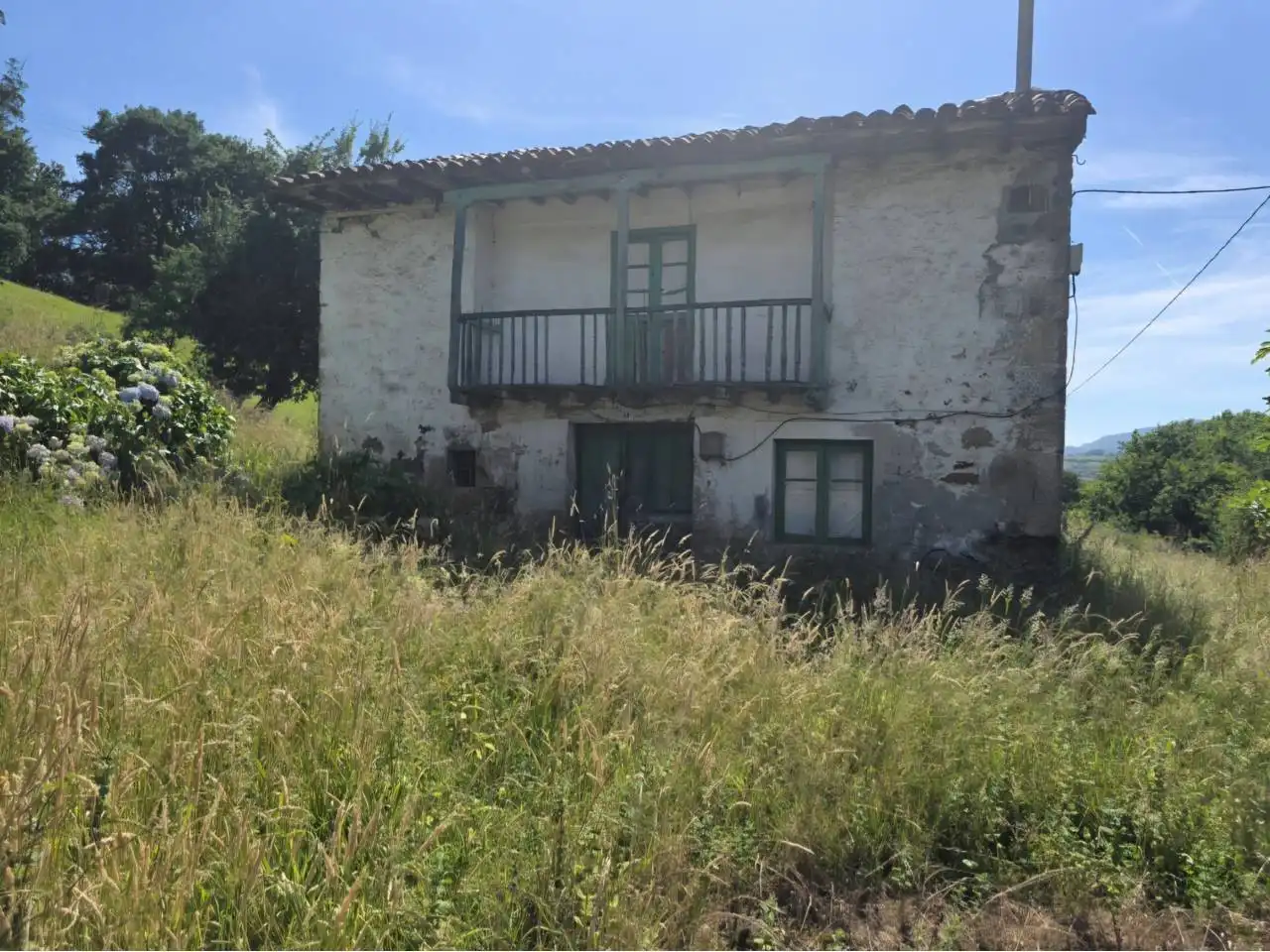 Vista exterior de Casa o chalet en venta en Entrambasaguas con Jardín privado