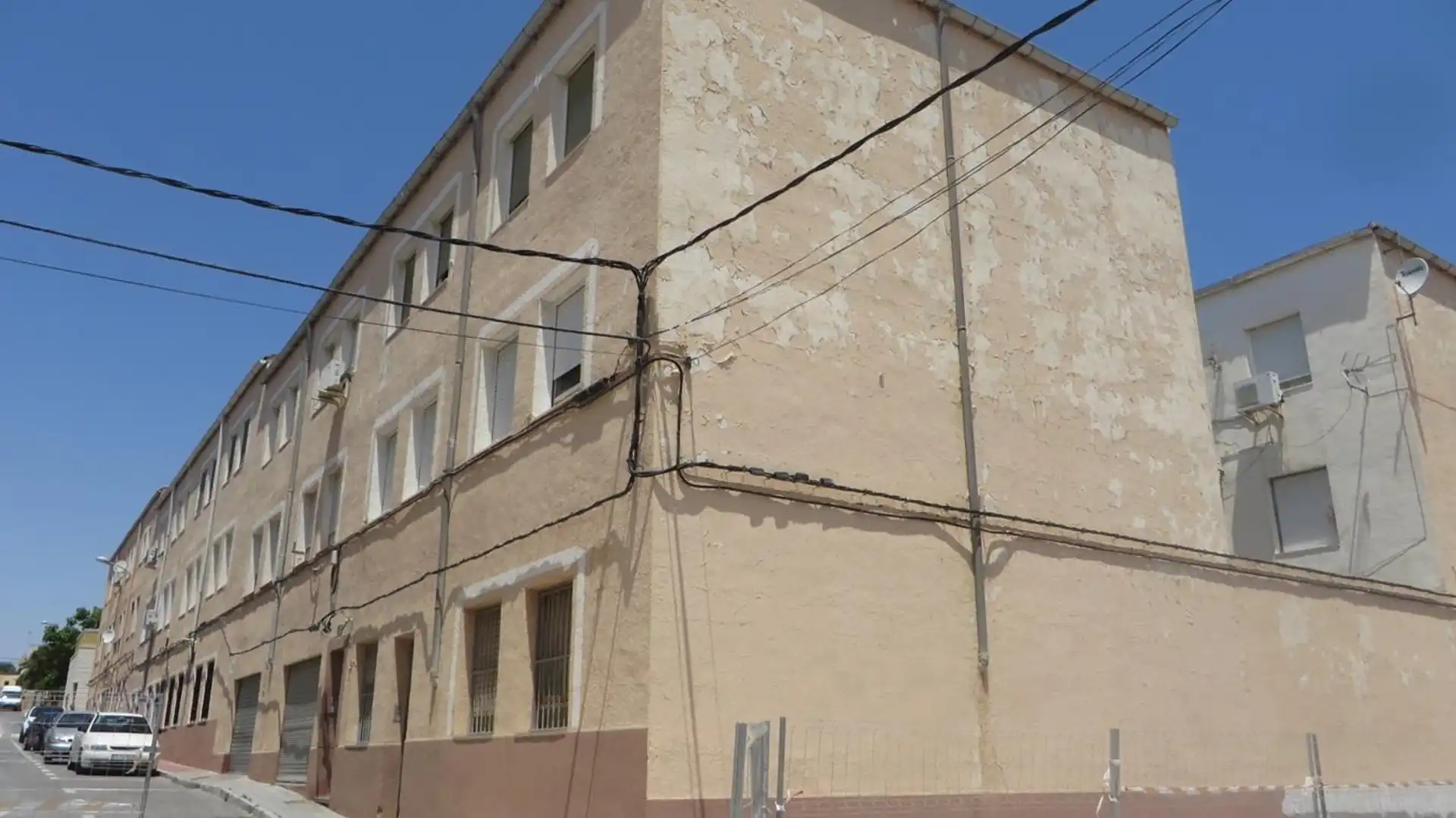 Vista exterior de Piso en venta en Sax