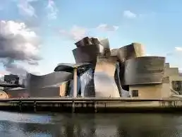 Vista exterior de Piso de alquiler en Bilbao  con Amueblado