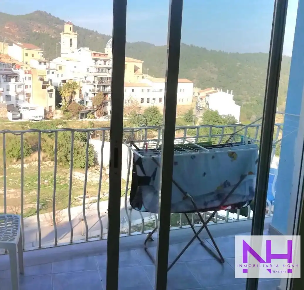 Terraza de Piso en venta en Sueras / Suera con Piscina comunitaria