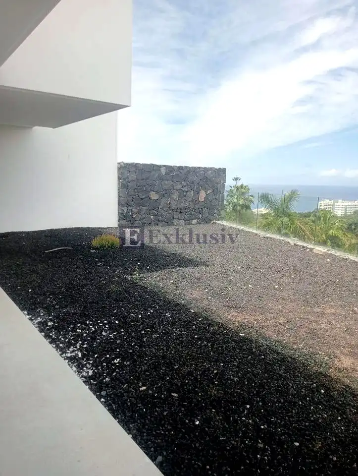 Houses for sale in Adeje  with Air Conditioner, Private garden and Terrace