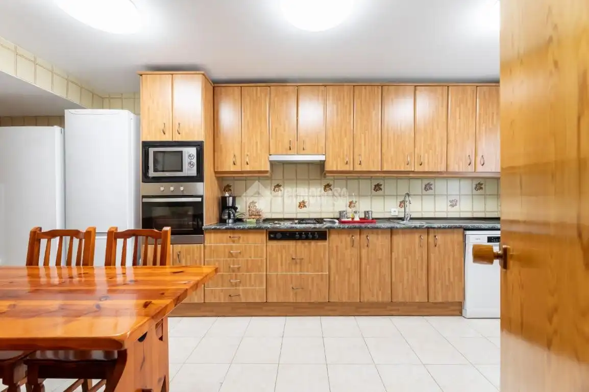 Cocina de Casa adosada en venta en Madrid con Aire acondicionado, Calefacción y Parquet
