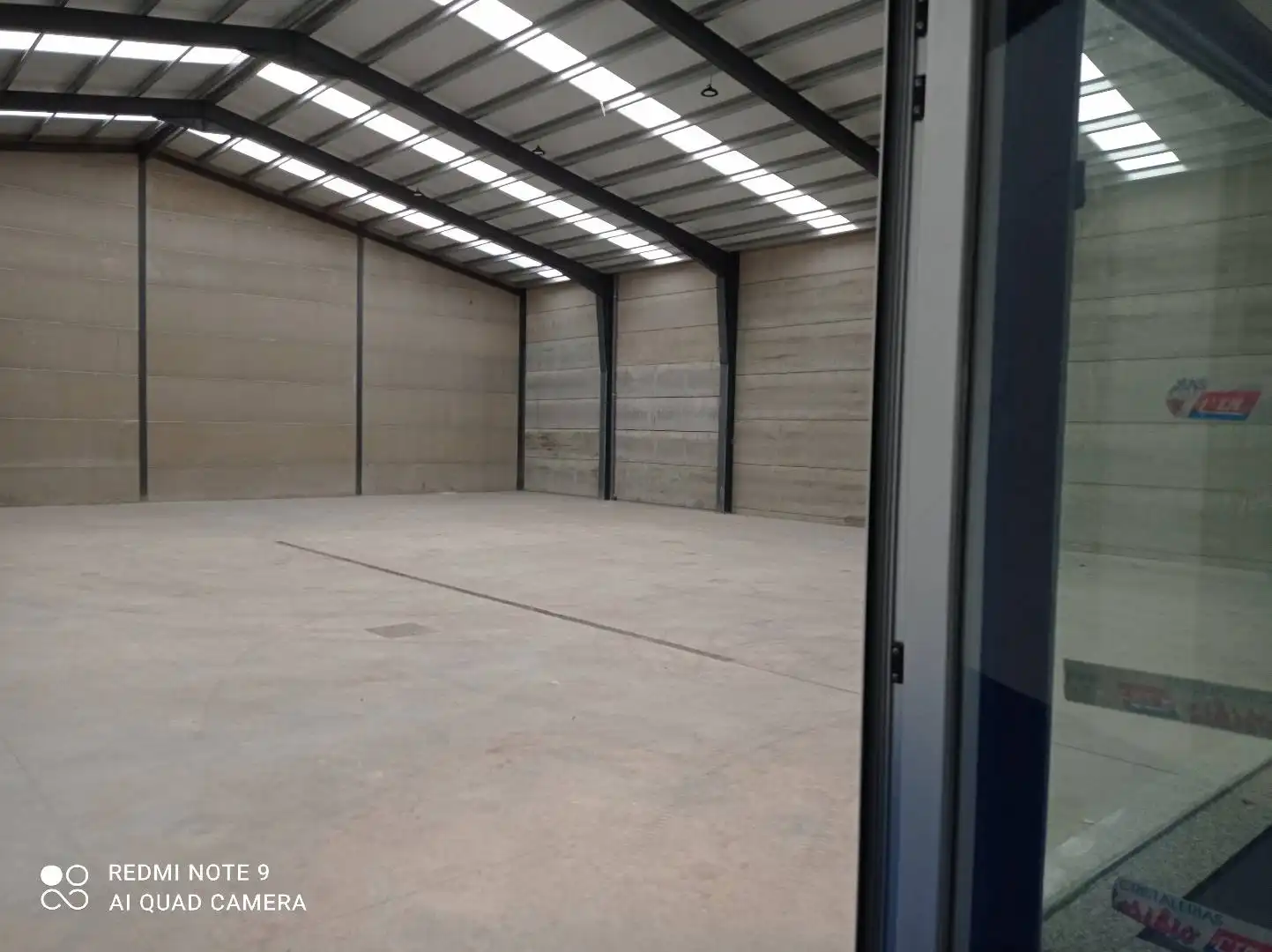 Industrial building for sale in Calle Alemania 22, imagen 2