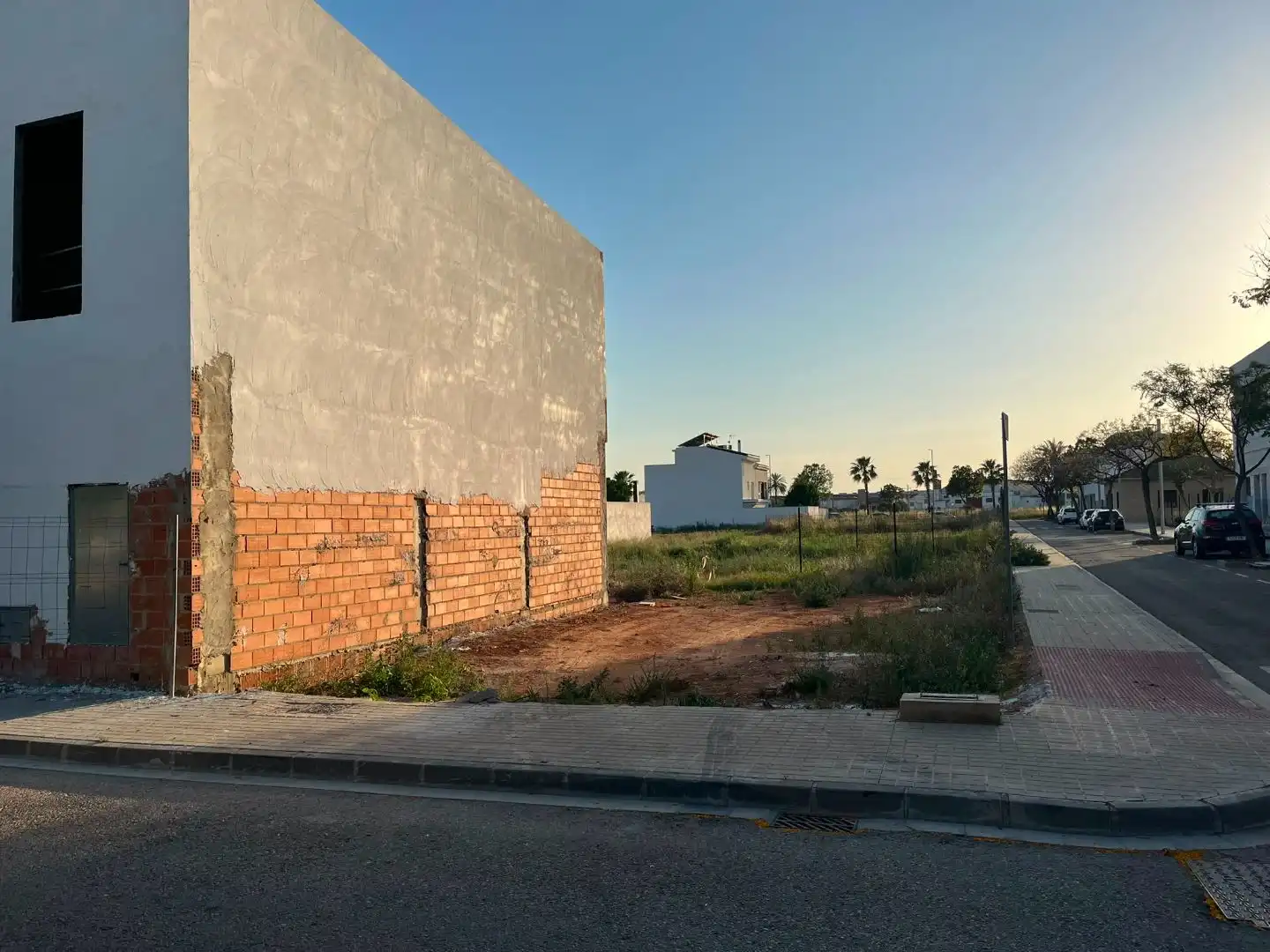 Terreno residencial en venta en Avinguda de la Generalitat 64