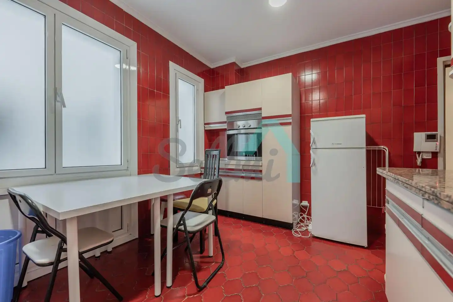 Kitchen of Flat for share in Oviedo   with Heating, Parquet flooring and Furnished