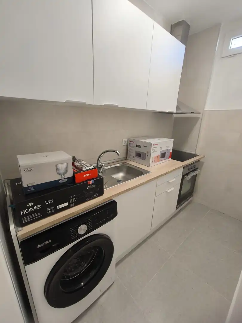Kitchen of Flat for share in Centre - Zona Alta  