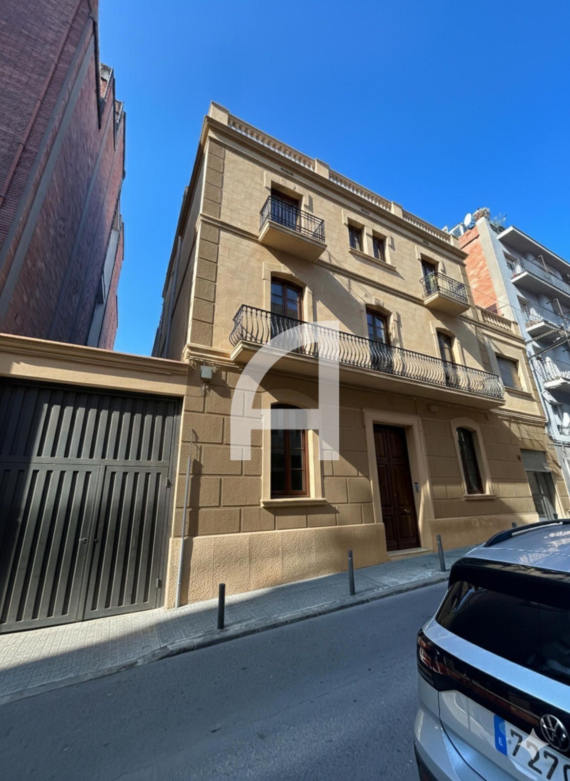 Vista exterior de Piso en venta en  Barcelona Capital con Parquet, Terraza y Balcón