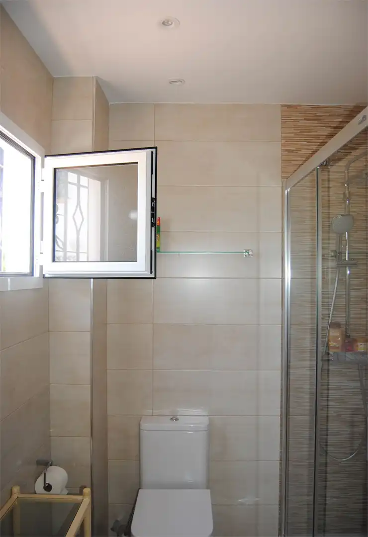 Baño de Casa o chalet en venta en Vélez-Málaga con Aire acondicionado, Jardín privado y Terraza