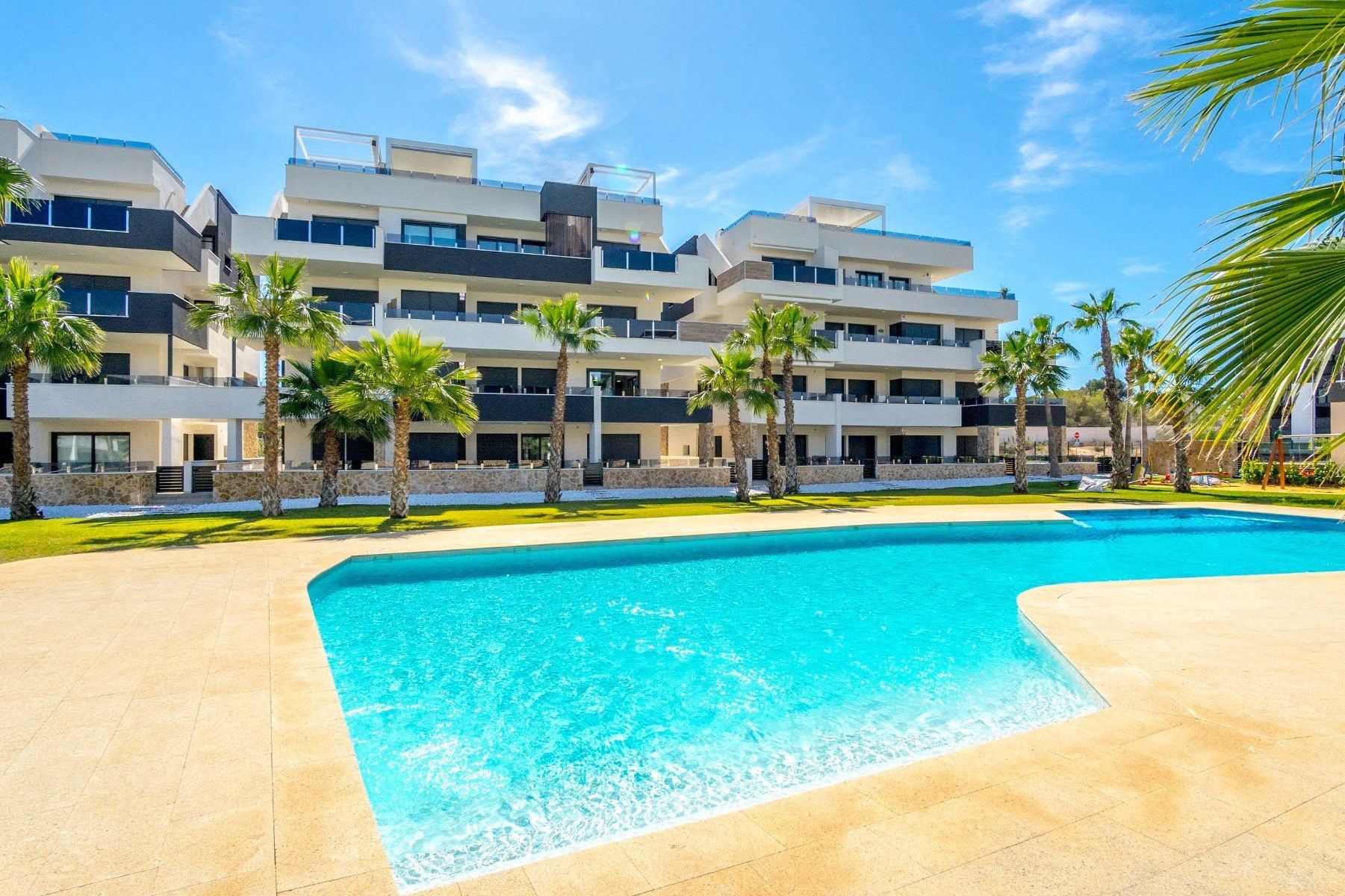 Exterior view of Apartment for sale in Orihuela  with Air Conditioner, Private garden and Terrace