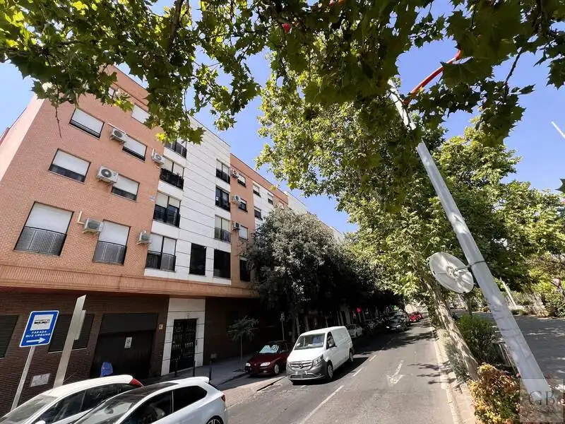 Vista exterior de Pis en venda en Toledo amb Aire condicionat, Calefacció i Traster