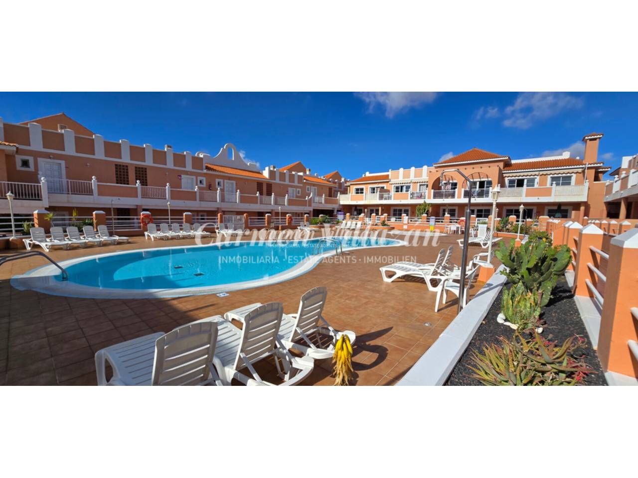 Vista exterior de Apartament en venda en Antigua amb Terrassa i Piscina comunitària