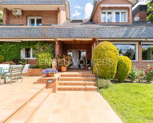 Vista exterior de Casa o xalet en venda en Majadahonda amb Aire condicionat, Calefacció i Terrassa